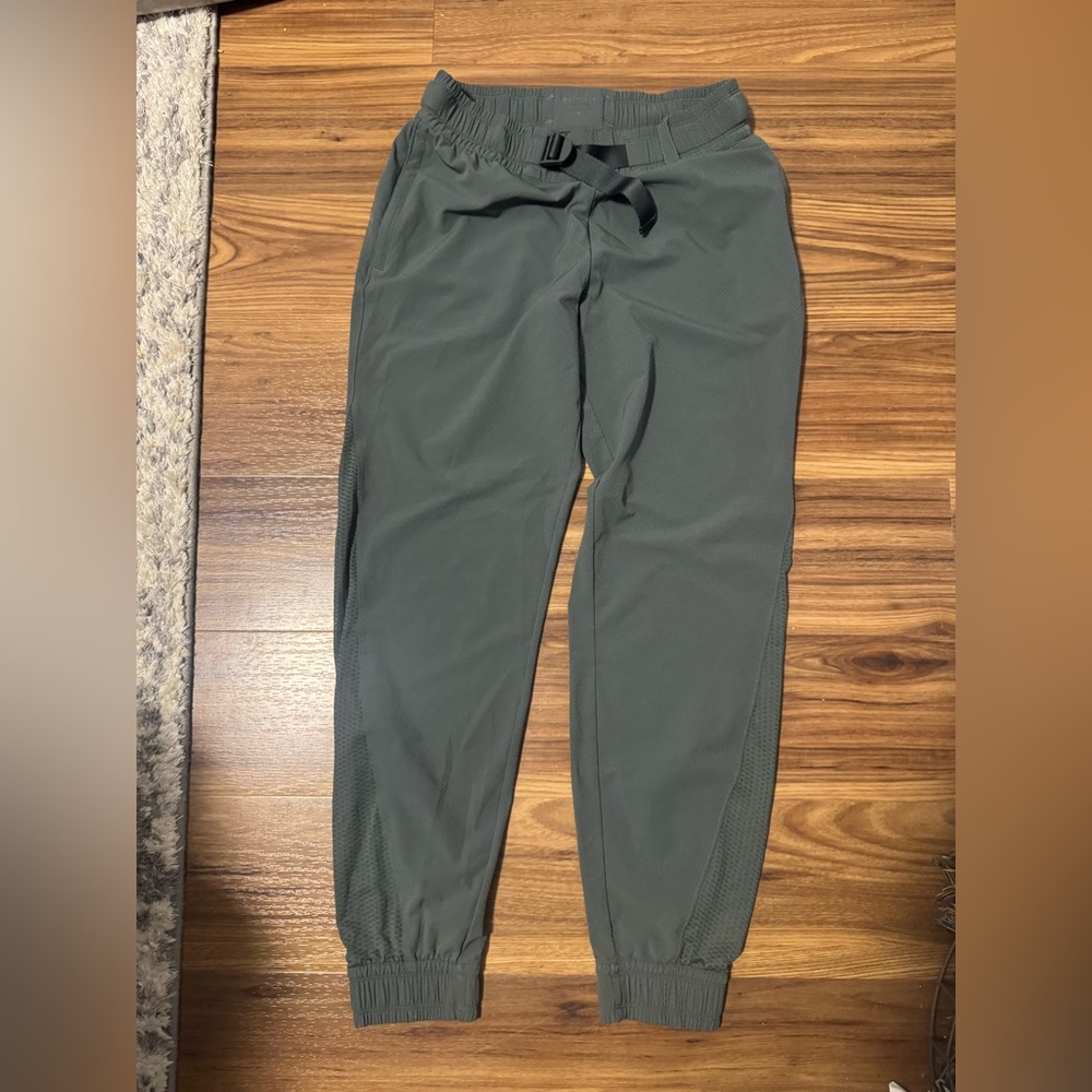 Athleta Women's Quest Joggers